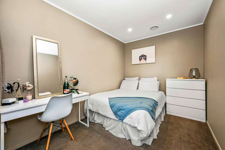Unit 1/153 Hepburn Road Glendene_6