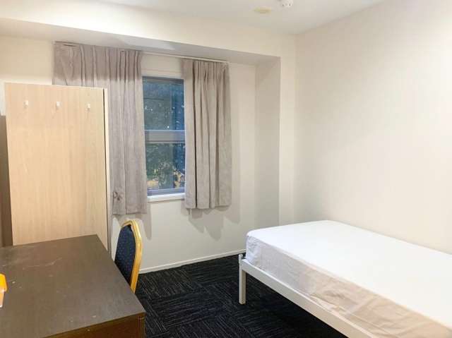 MODERN CITY LIVING – 1810/23 Whitaker Place, Grafton