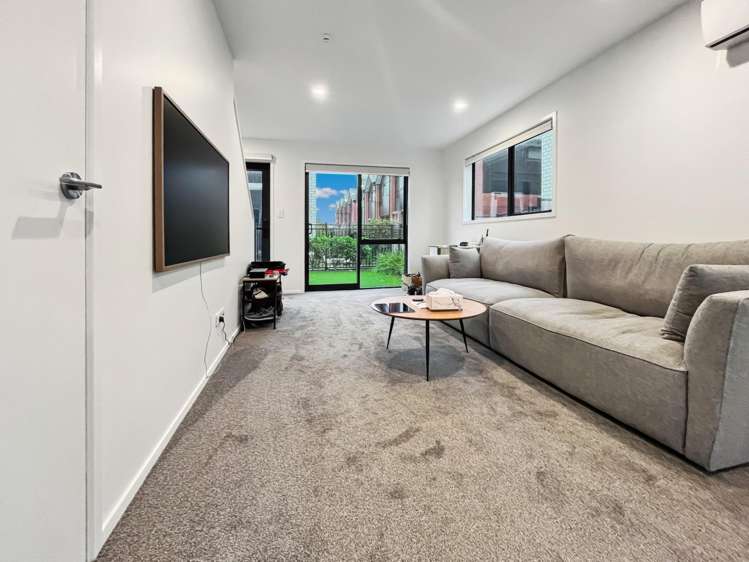  6/10 Biddle Crescent Taitā_1