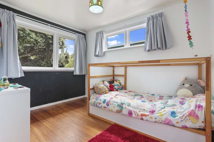 30 Rimutaka Place Titirangi_11