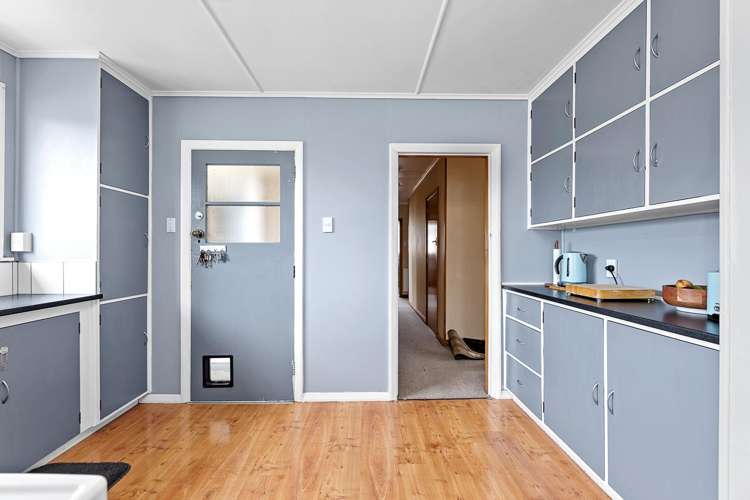 5 Gill Crescent Redwoodtown_3