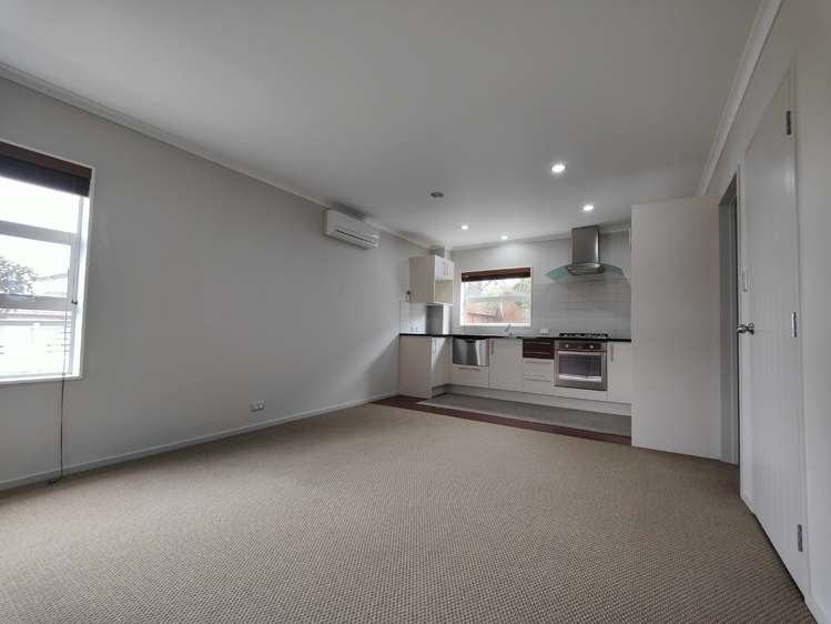 2 Soljans Place Flat Bush_4