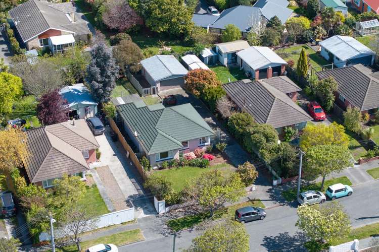 37 Appleby Crescent Burnside_17