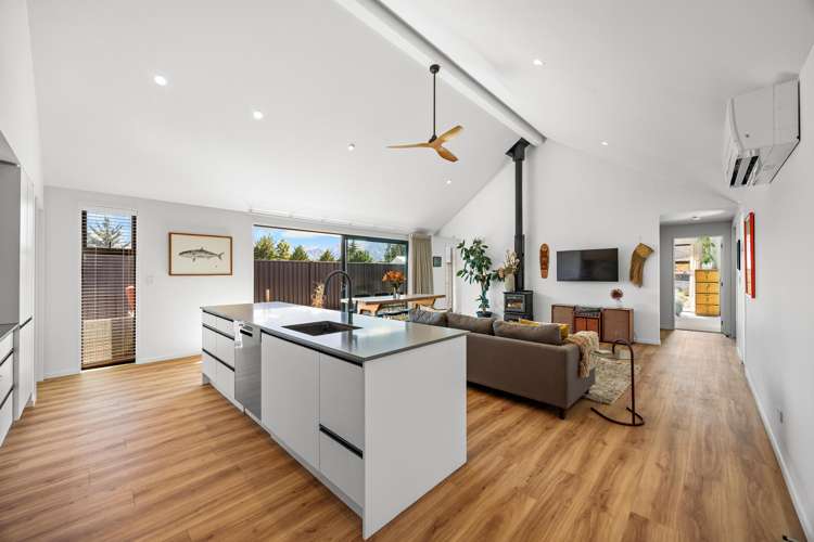 8 Longview Drive Lake Hawea_7