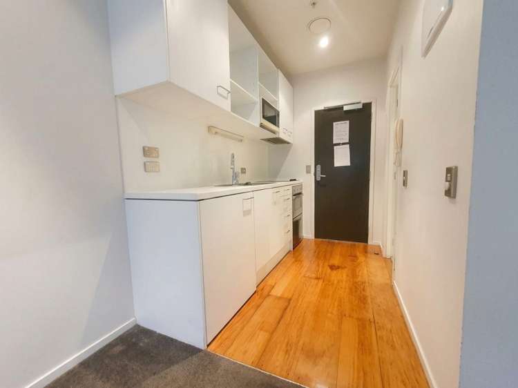 4J/16 Gore Street Auckland Central_0