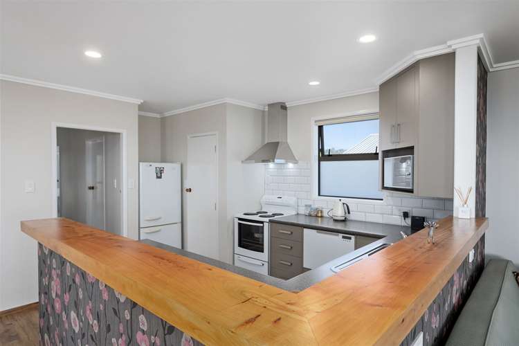 26 Arawa Avenue Maketu_21