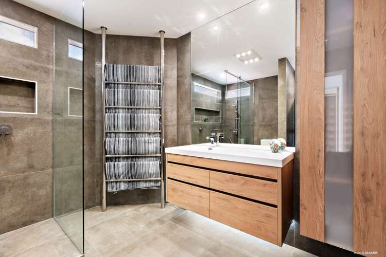 272 Redoubt Road Totara Park_12