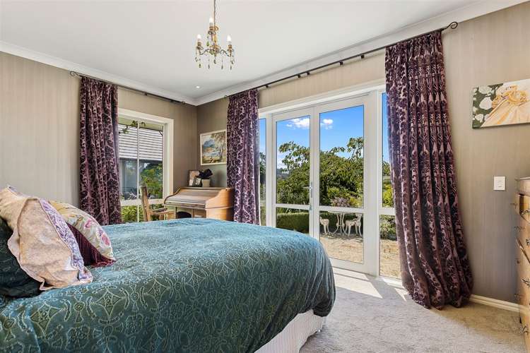 86 Davis Road Cust_11