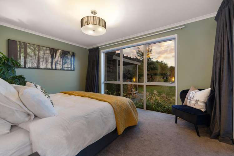 42 Myles Way Lower Shotover_13