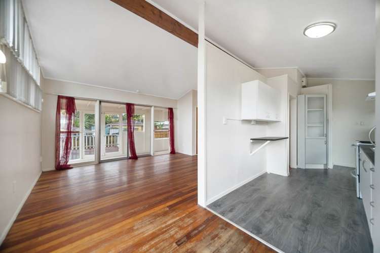 6 Selsey Lane Manurewa_6