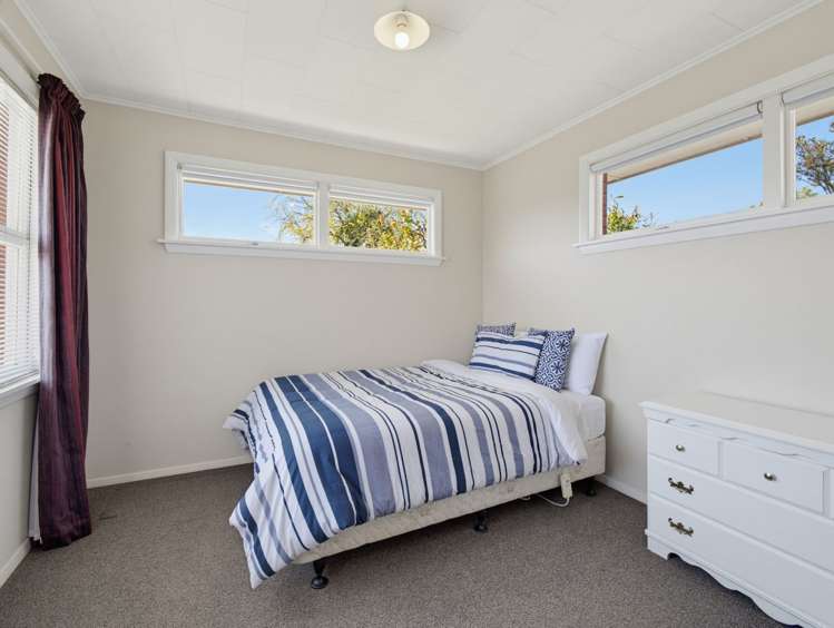 20 Charles Upham Avenue Hillmorton_13