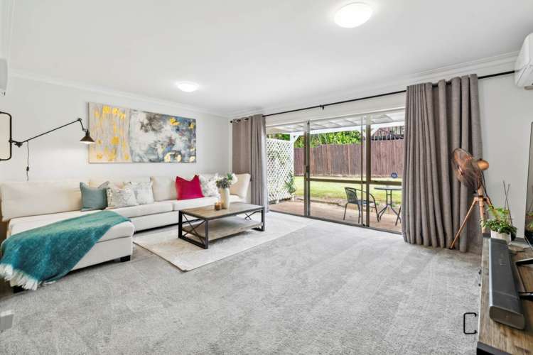 43 Botany Road Botany Downs_2