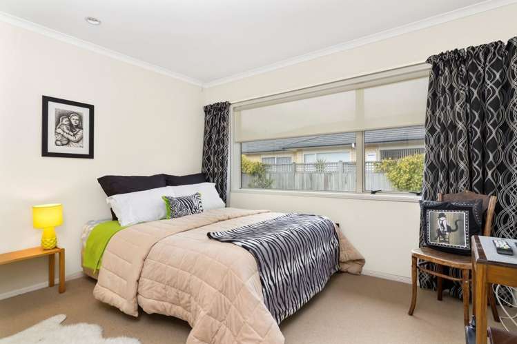 2/4 Au Ann Street Victoria_10