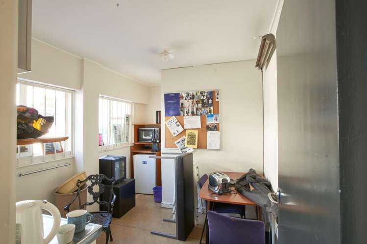 186-188 High Street Hutt Central_8