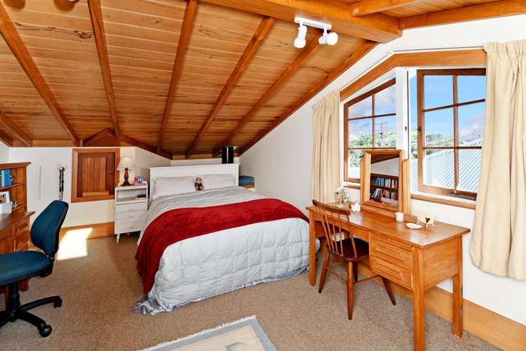 6 Ascot Avenue Narrow Neck_16