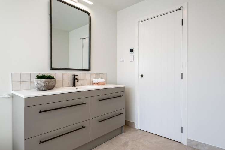 1 William Bond Street Stanley Point_22