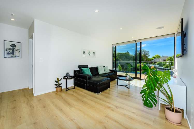 150 North Belt Lincoln_21