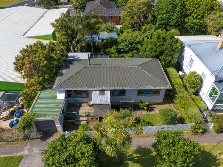 6 Karaka Street Helensville_26