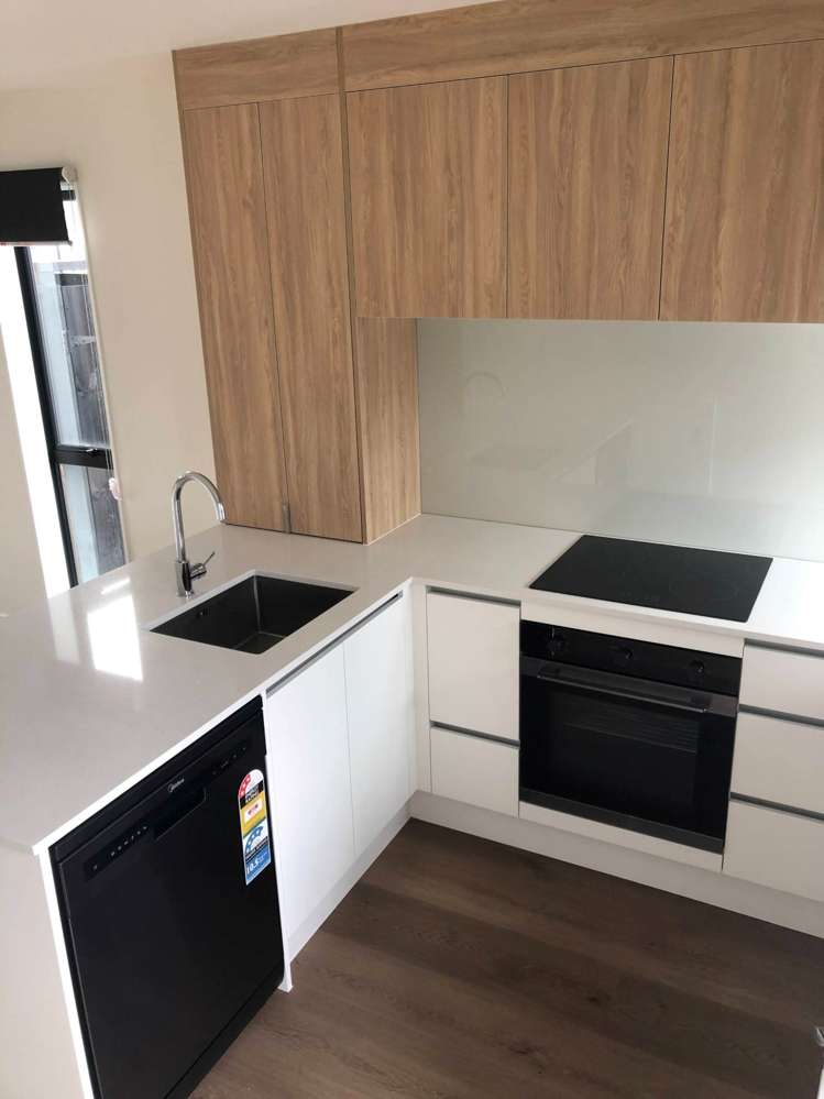 2/478 West Coast Road Glen Eden_2