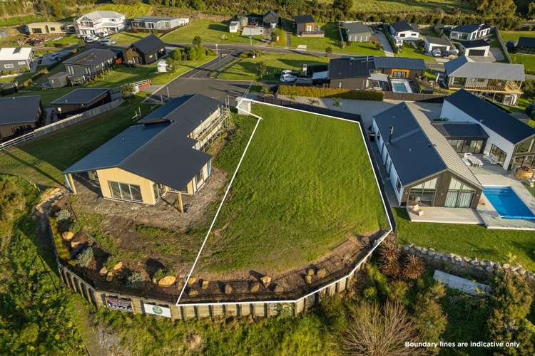 7 Joyce Harsant Place_2