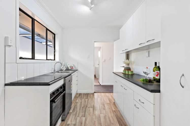 2/417 Ellerslie-Panmure Highway Mt Wellington_7