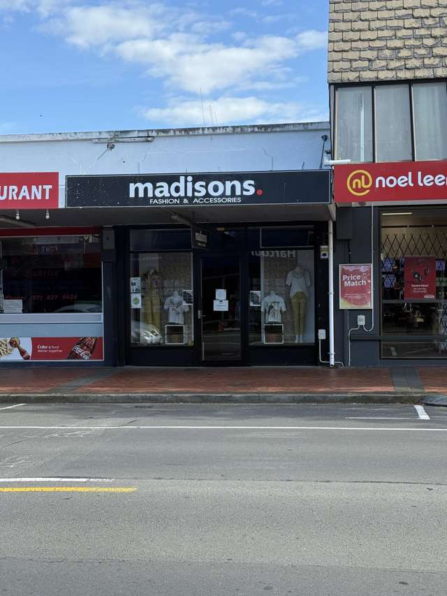 Cambridge Retail Space - $32,000pa plus outgoings