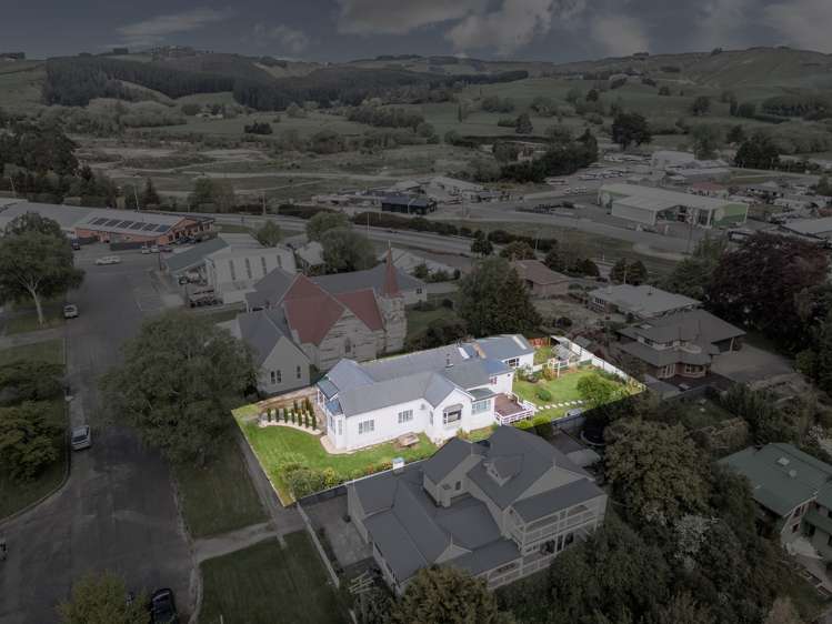 10 Rock Street Gore Surrounds_20