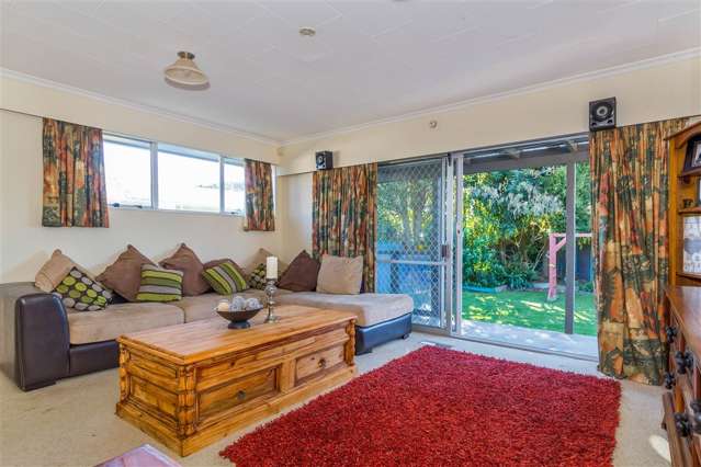 6 Haylock Grove Totara Park_2