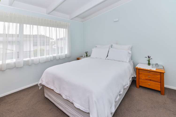 2 Taihiki Road Clarks Beach_7