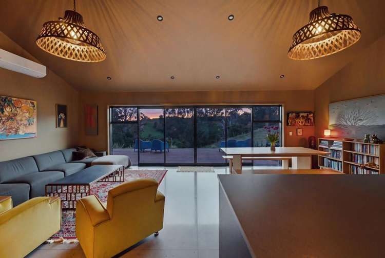296A Surrey Hill Road Oakura_7