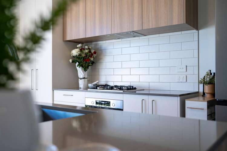 2/102 Swayne Road Cambridge_1