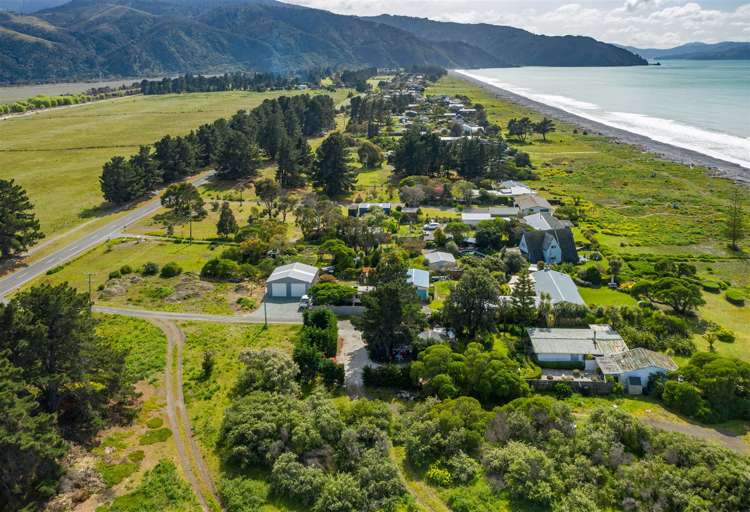 46 Rarangi Beach Road Rarangi_24