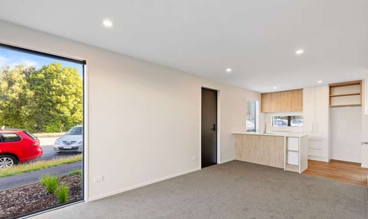 1/10 Tonga Place 10211_4
