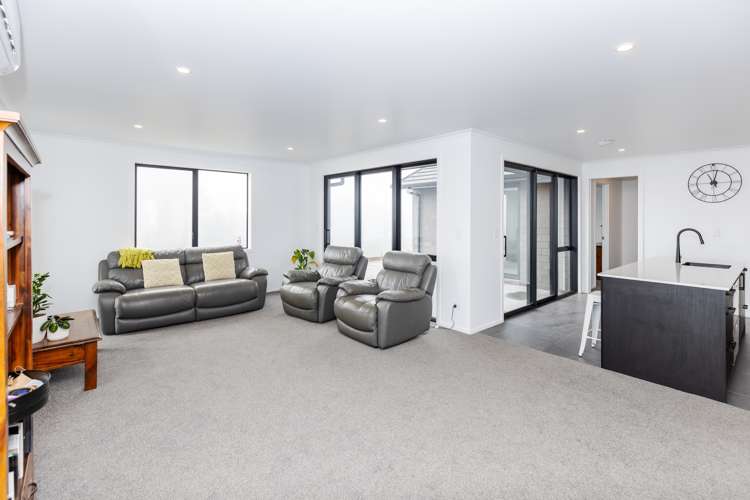 66 Hangapipi Road Huntly_5