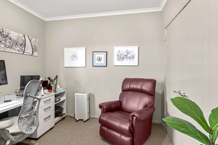 25J Violet Street Raglan_13