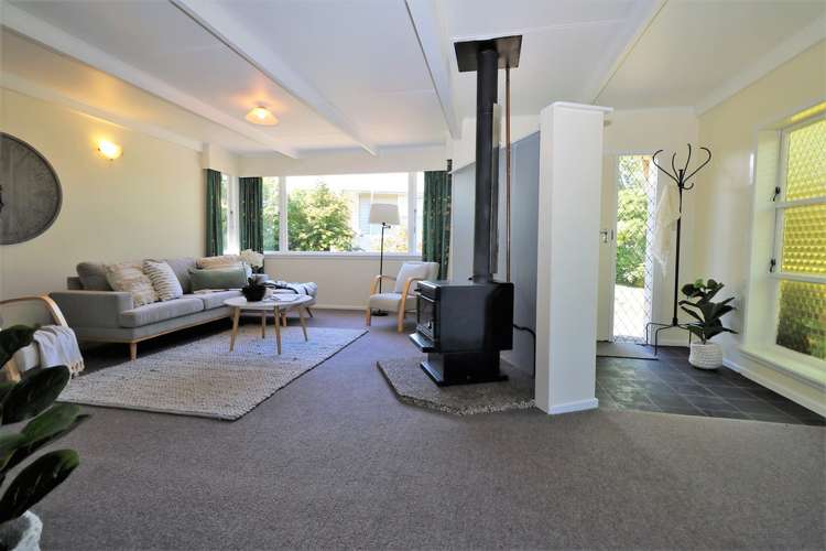 6 Lincoln Road Carterton_1