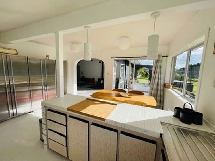 102 Sanders Road Paremoremo_6