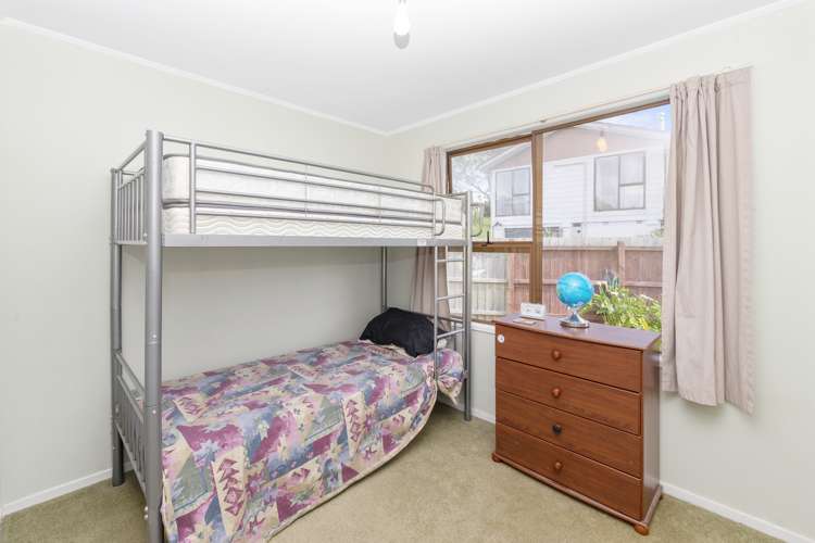 4 Capricorn Place Glen Eden_12