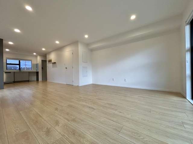 96E Triangle Road 11410_4