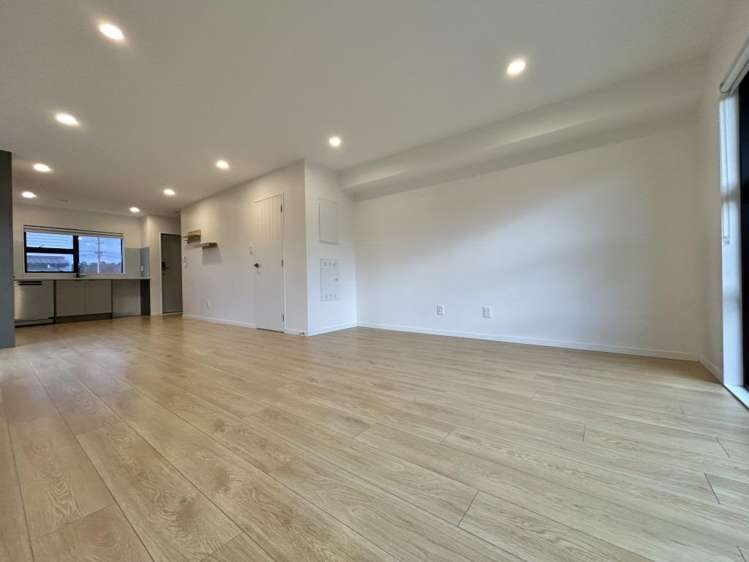 96E Triangle Road 11410_4