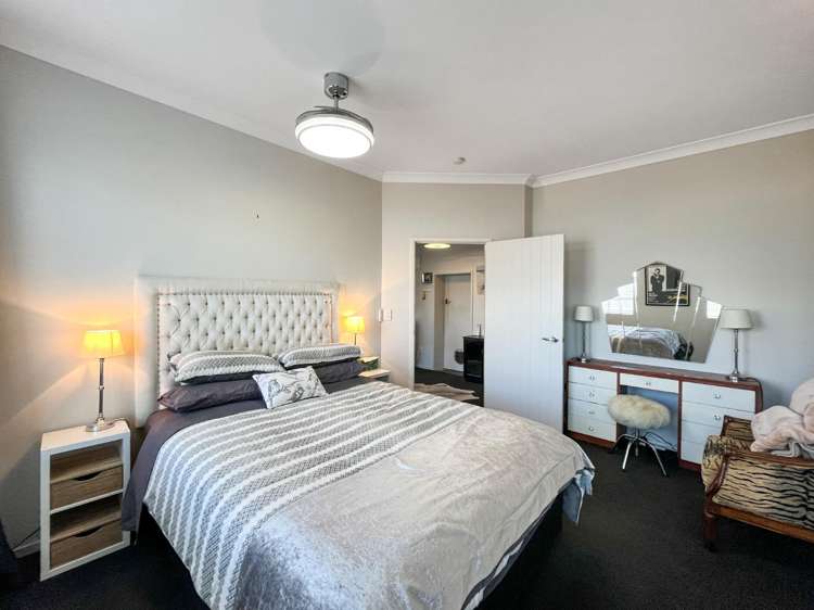 113A King Street South 10482_6
