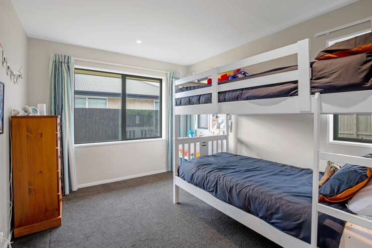 5b Malory Way Rolleston_14