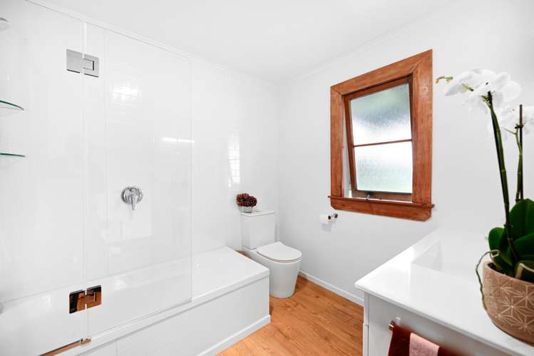 35 Rifle Range Road Dinsdale_11