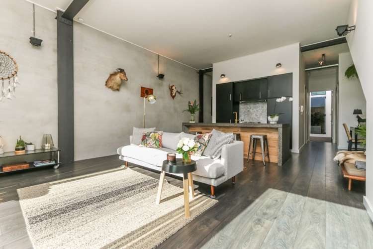 1a/52 Aitken Terrace Kingsland_0