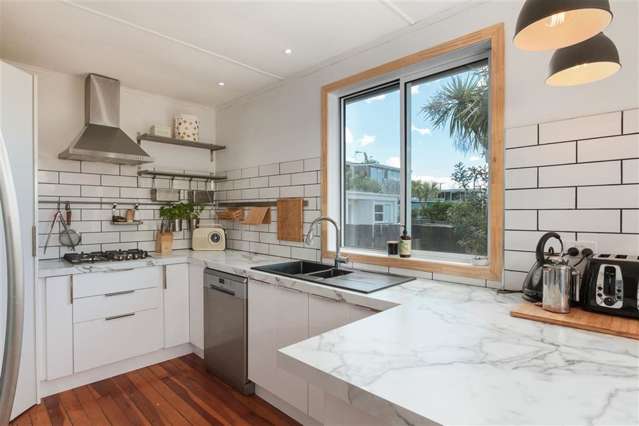 1209 Papamoa Beach Road Papamoa_1