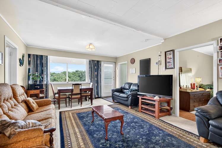 28 Lake Ferry Road_4