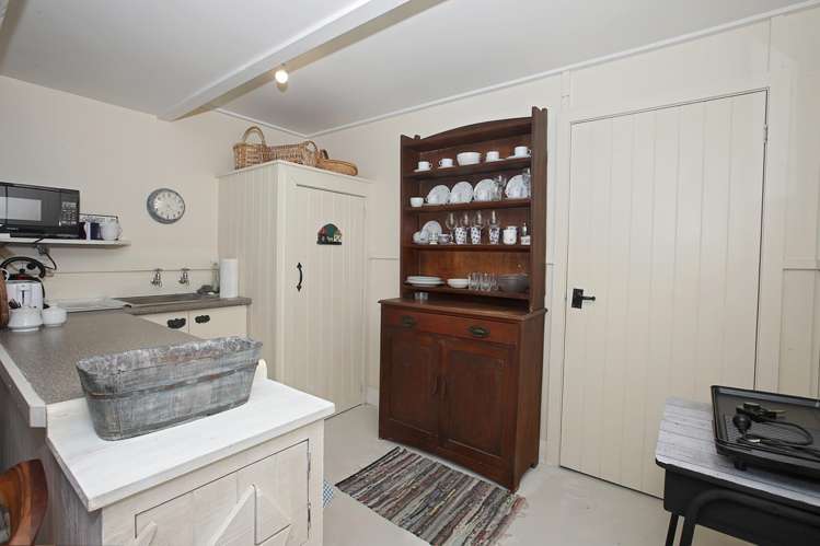 123 Walker Street Riverton_15