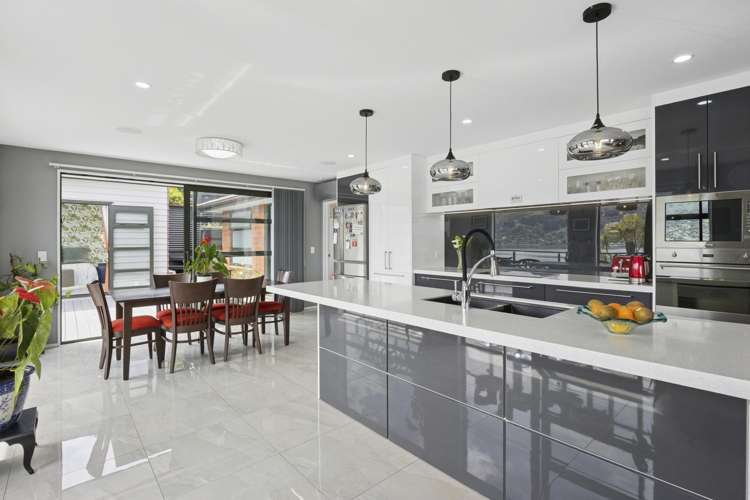 16 Lauder Street Company Bay_5