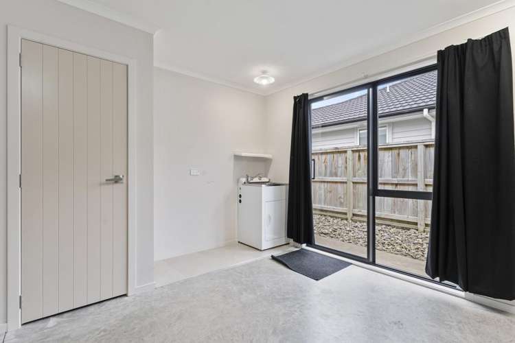 42 Feist Street Carterton_19