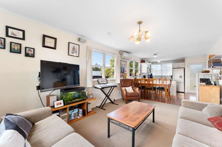 7 Bayside Avenue Te Atatu Peninsula_4